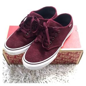 Burgundy Vans 🖤
